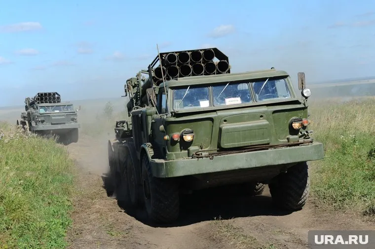 В августе на Украину планируется поставить 18 систем залпового огня