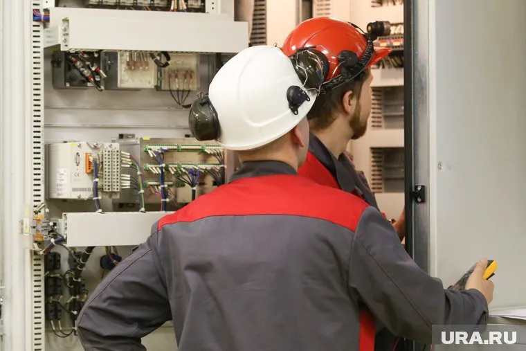 На высокую зарплату может рассчитывать специалист с отличными знаниями энергетического оборудования