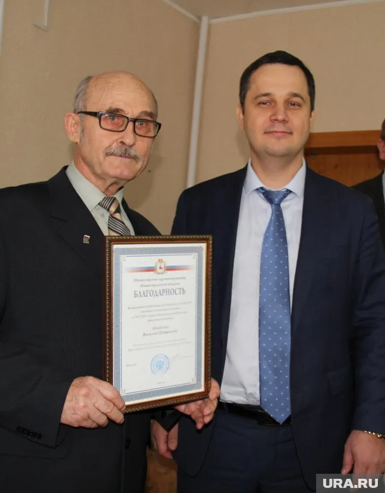 Глава облминздрава объявил мужчине благодарность