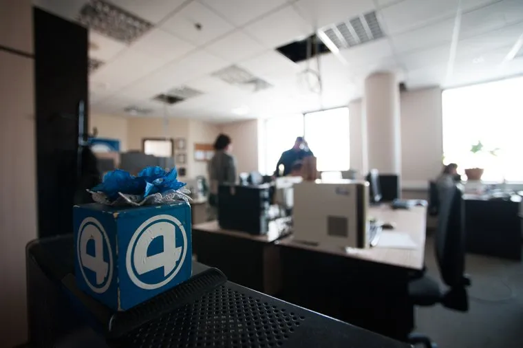 Сравнение старой и новой студии телекомпании "Четвертый канал". Екатеринбург, 4канал, новая студия четвертого канала