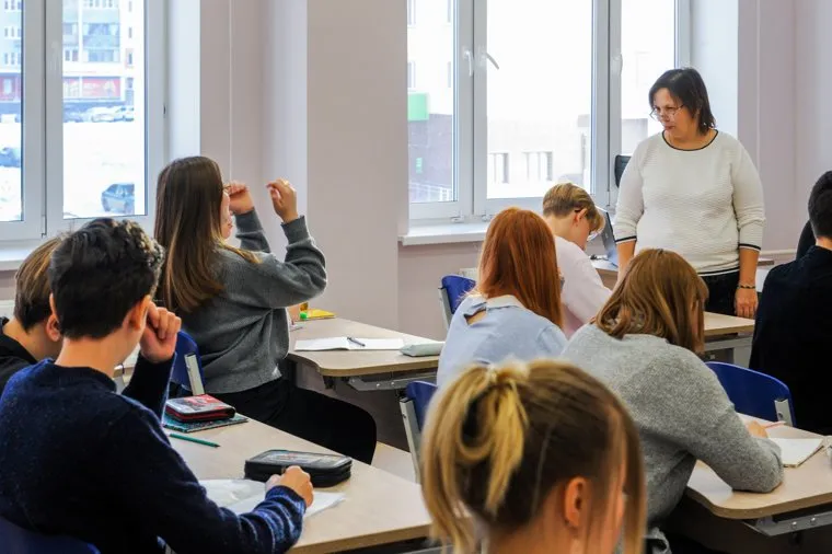 Алексей Текслер посетил новый образовательный центр №7. Челябинск