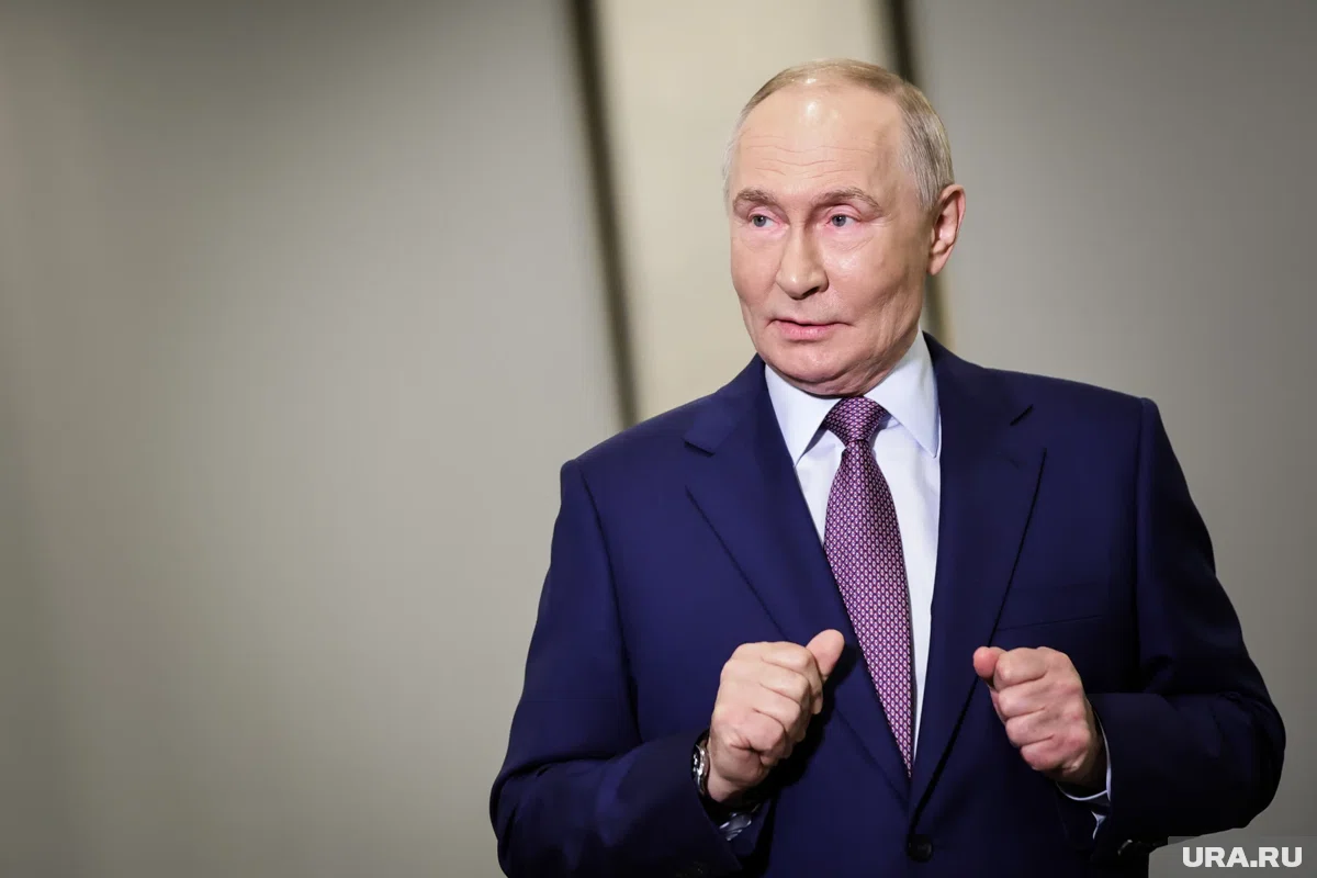 Путин «по-дружески» поехал на одной машине с Моди перед саммитом ШОС в Китае