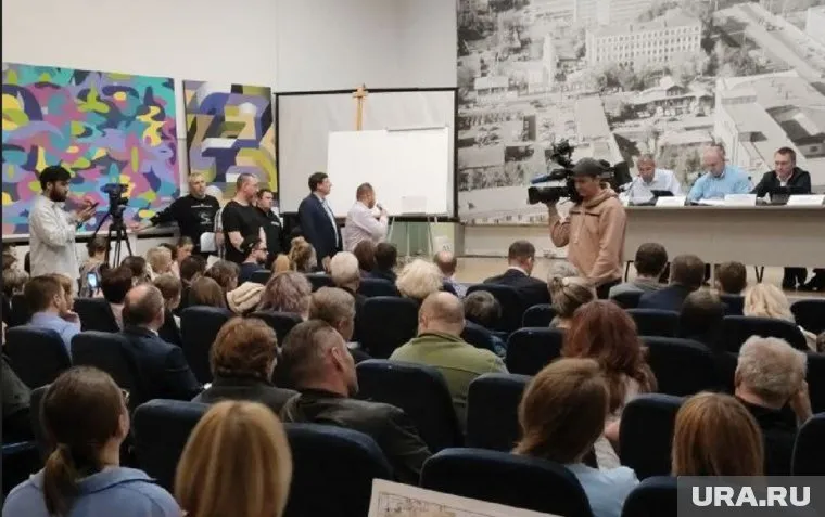 В Доме архитектора регулярно походят публичные слушания