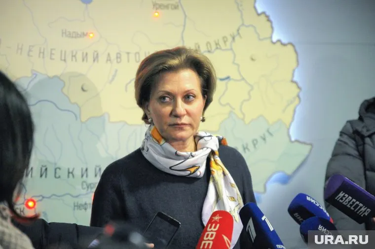 Анна Попова заявила, что птичий грипп A (H5N8) сможет начать передаваться  от человека человеку