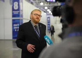 Милонов предложил сократить рабочую неделю
