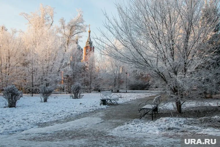 По данным метеорологов, температура опустится до -14 градусов