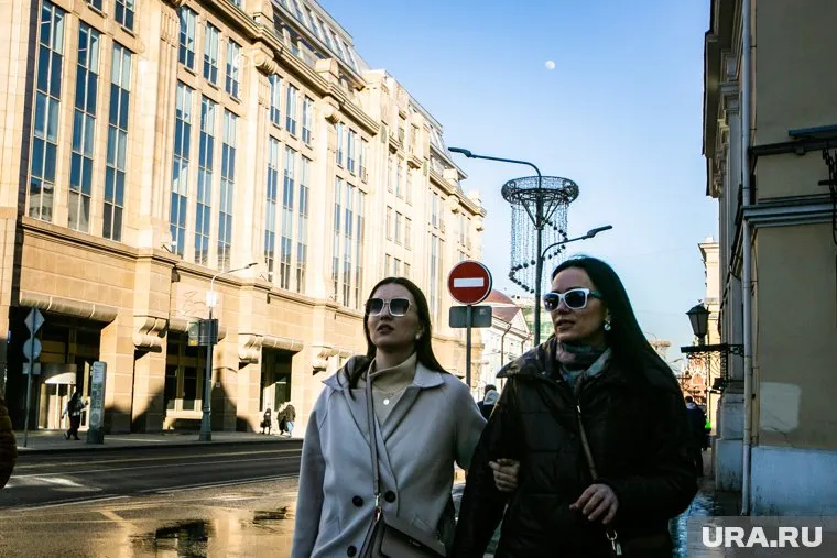 Россиянам предложили начать откладывать на пенсию в молодом возрасте