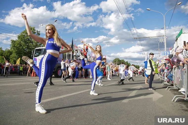 Праздничные мероприятия продут почти во всех районах города