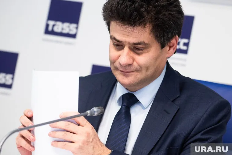 В течение месяца Александр Высокинский совершит два контрольных объезда