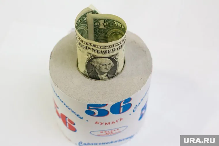 Пенсионер решил подарить туалетную бумагу, чтобы выразить отношение к индексации выплат ветеранам