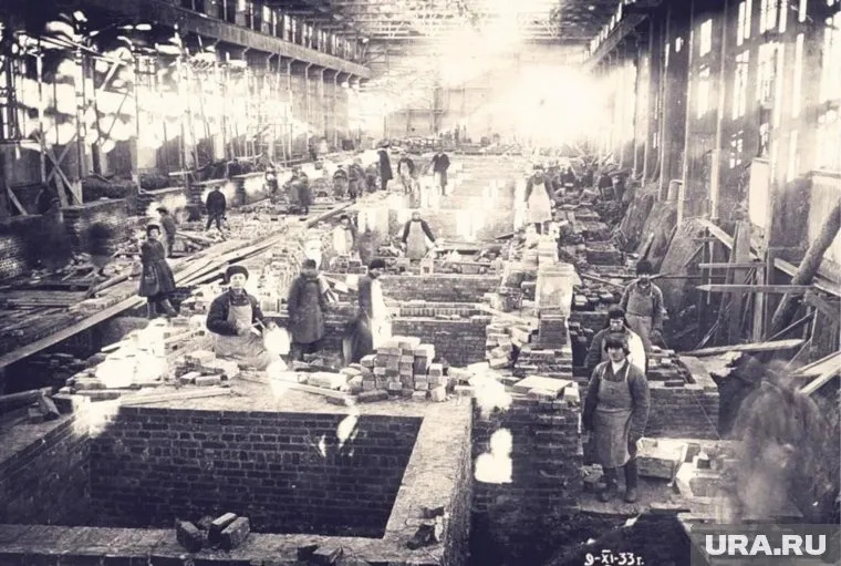 Визит американцев на ЧЭМК (тогда еще Челябинский ферросплавный завод) прошел успешно, хотя и без «сюрприза» не обошлось.