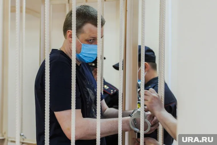 Евгений Пашков не раз просил смягчить меру пресечения, но безуспешно