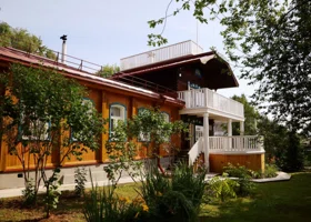 Национализация, война и пожар: как выжил дом-музей пермского поэта-футуриста Василия Каменского