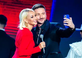 Shaman пел с Лепсом, Киркоров говорил о деньгах, Долина скрылась