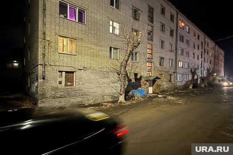 Курганцы оборудовали квартиры в доме водоснабжением самостоятельно