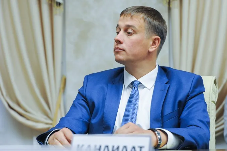 Виталий Пашин подает документы в кандидаты на пост губернатора. Челябинск