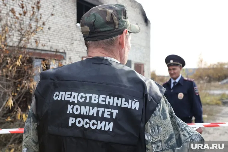 В Тюмени нашли труп мужчины, который лежал под окнами дома