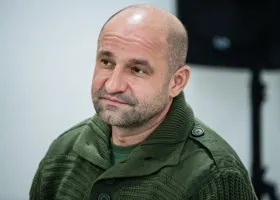 Полпред Жога увидел фронт работ, проделанный ЯНАО в Авдеевке