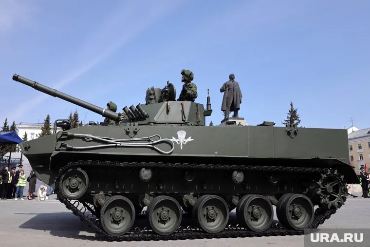 Курганский БМД-4М работает в зоне боевых действий (архивное фото)