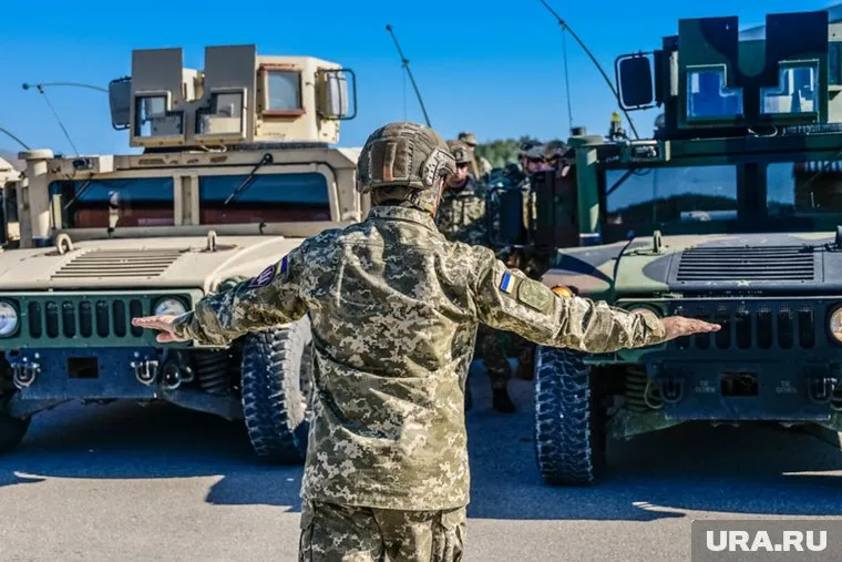 Новый пакет помощи США не поможет Украине, считает Дмитрий Полянский