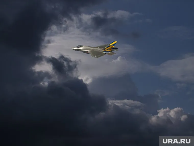 В нападении на базы сирийской армии заподозрилb израильские F-35