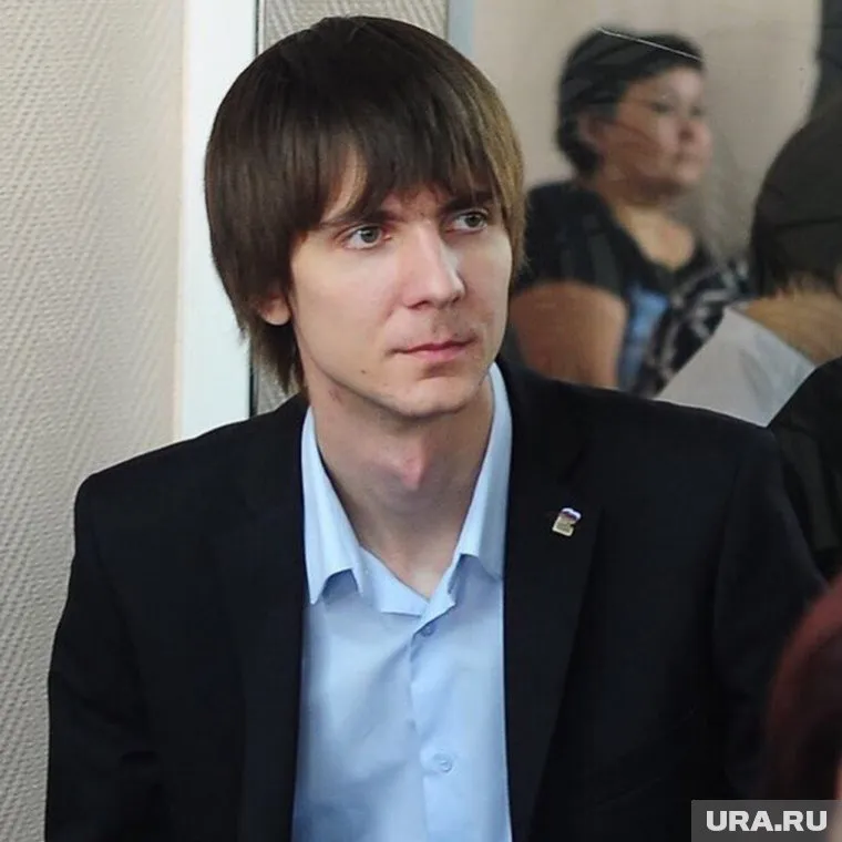 Показания против Сергея Дегтярева дает его зам Павел Прокопович (на фото)