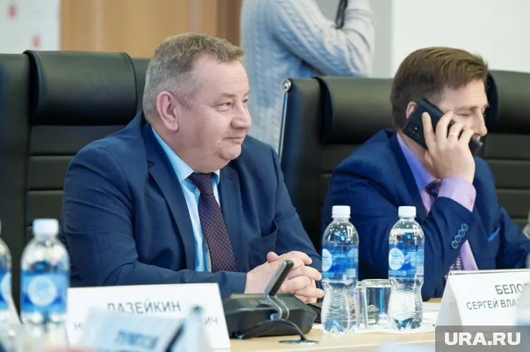 Сергей Белов обеспокоен порчей городского имущества