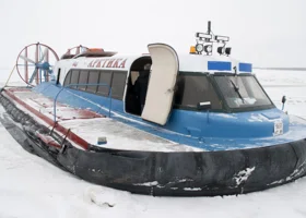 На закрытой переправе Салехард — Лабытнанги начались первые проверки судов