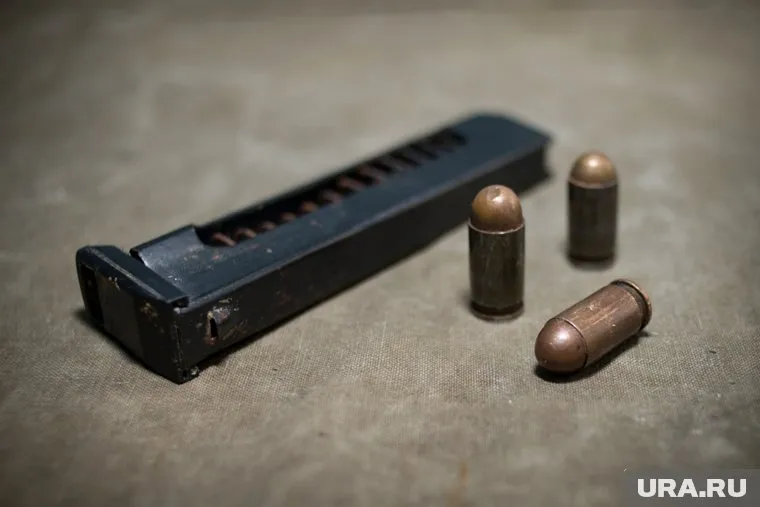 На месте происшествия были найдены коробка с патронами и рюкзак