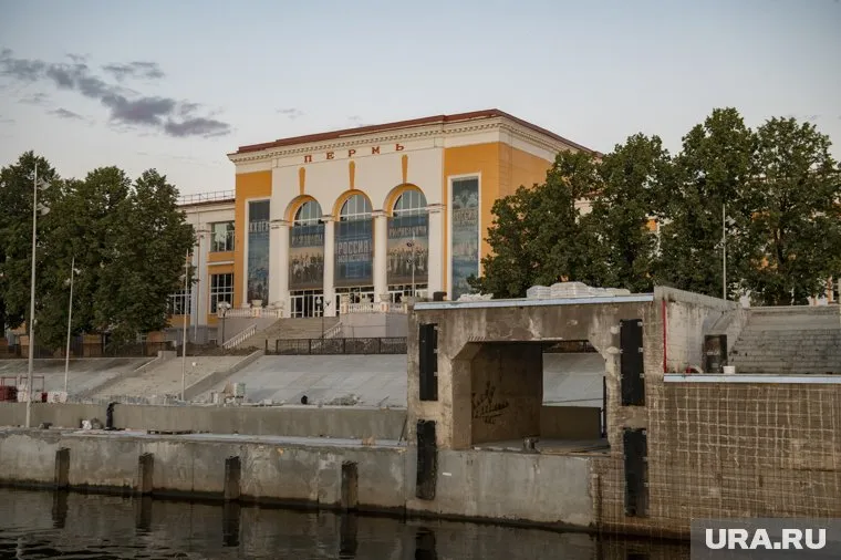 На речном вокзале начнут работу кассы и стойка регистрации