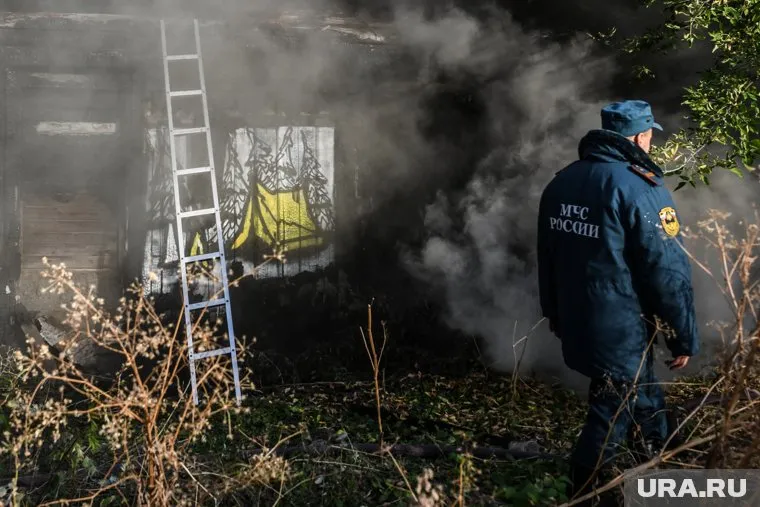 В результате пожара в частном доме района Тюмени погиб человек