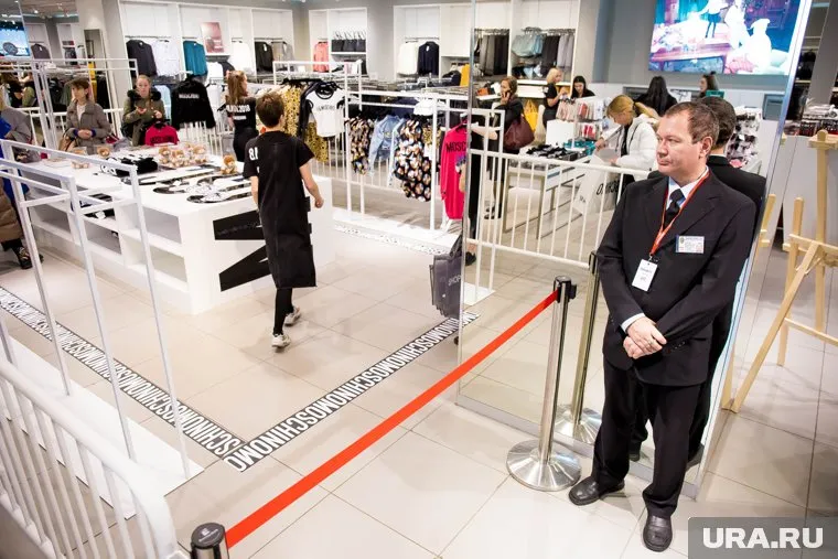 Судебный спор между управляющей компанией «Гринвича» и H&M идет с 2020 года