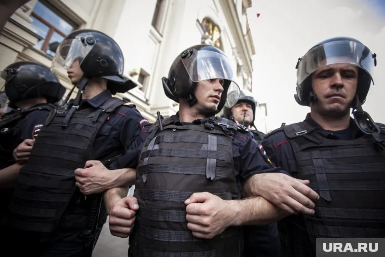 Суровый приговор, вынесенный актеру Павлу Устинову, консолидировал аполитичных людей