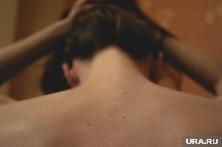 В Ноябрьске провели первую пересадку волос