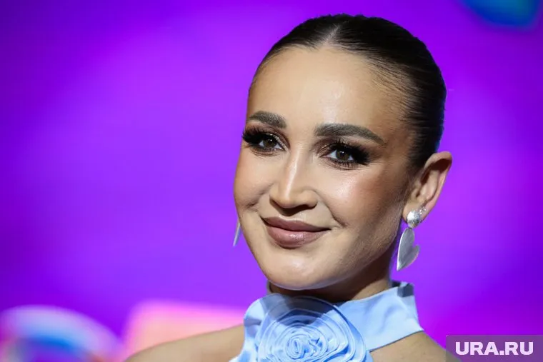 Бузова записала видео для челябинской школьницы