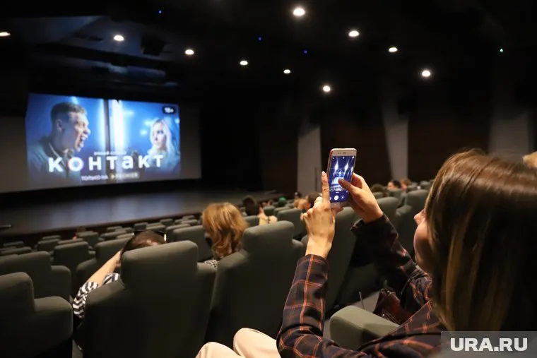 При помощи «Пушкинской карты» дети смогут ходить в кино