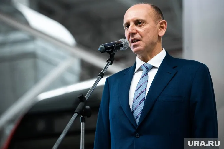 Дмитрий Пумпянский покупает акции