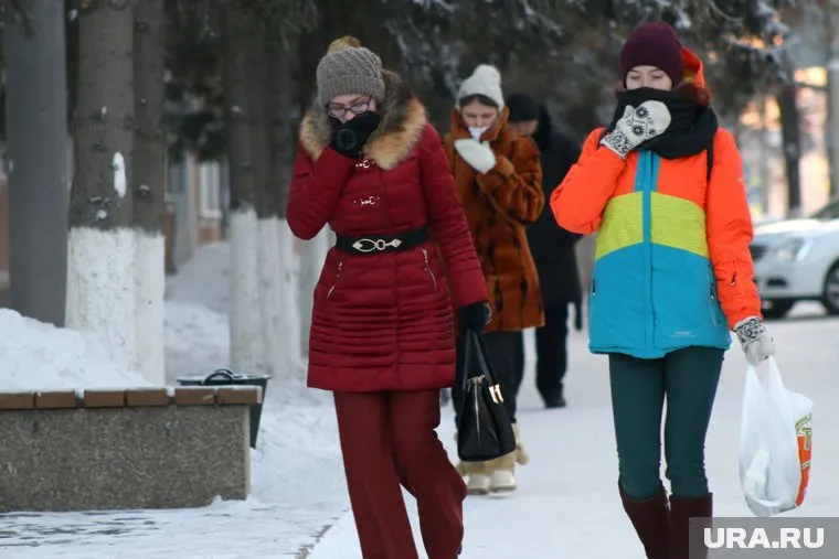 Ямальским школьникам разрешили не идти на занятия из-за морозов