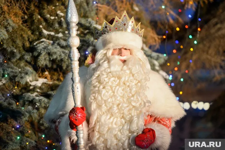 В костюме новогодних персонажей в Челябинске можно заработать от 200 тысяч рублей