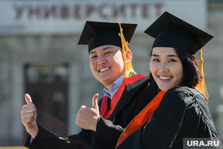 Вручение дипломов выпускникам УрФУ. Екатеринбург
