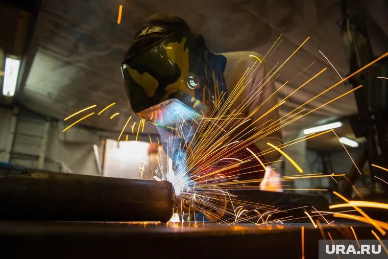 Предприятие создало деталь для трубопроводов из нержавеющей стали и термореактивного материала