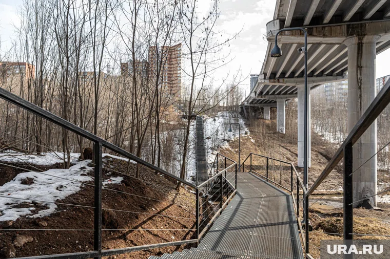 Первую очередь моста через Егошиху открыли еще в 2003 году