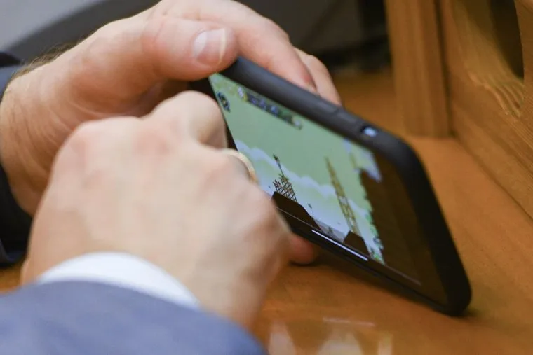 Внеочередная консультация депутатов ЕГД по вопросу повышения заработной платы мэру города и его заместителям. Екатеринбург