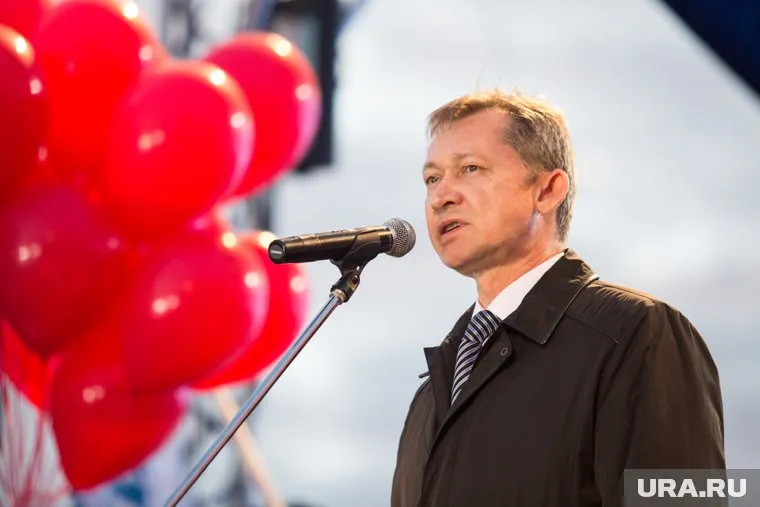 Дмитрий Попов покидает кресло главы Сургута