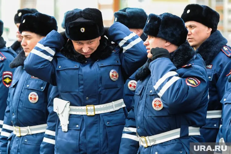 Машины могут потеснить людей в ГИБДД