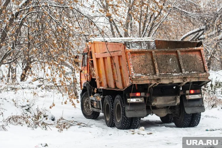 ДТП произошло 23 сентября 2023 года на полосе движения от деревни Лаборовая