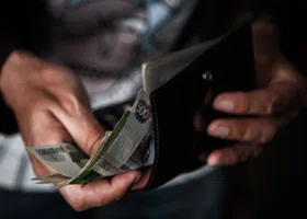 Фирма из ХМАО задолжала сотрудникам более 18 миллионов рублей