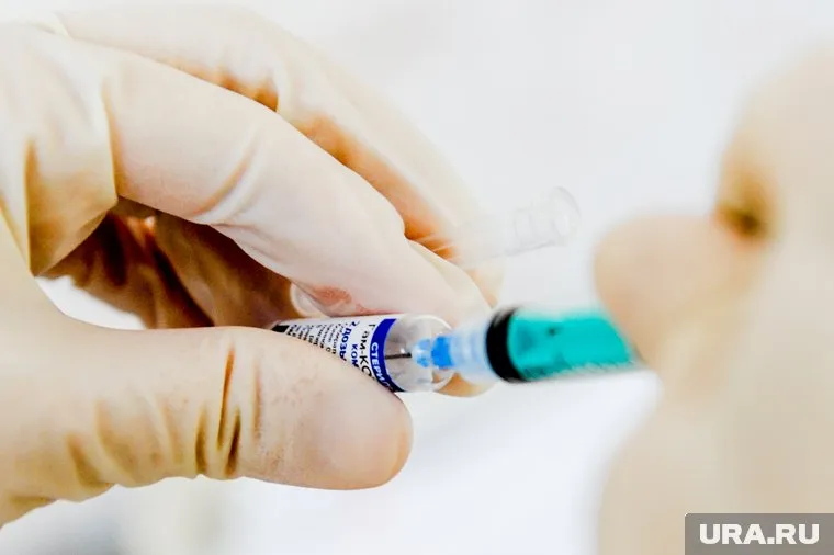 ВОЗ затягивает одобрение российской вакцины из-за технологических процессов