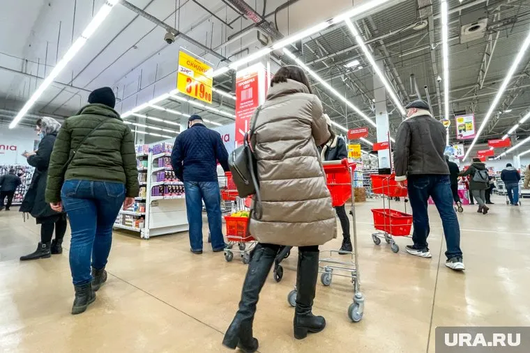 «Ашан» не будет уходить из России