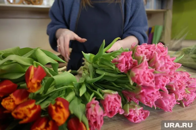 Челябинские флористы поднимут цены на 10-15% к Дню матери